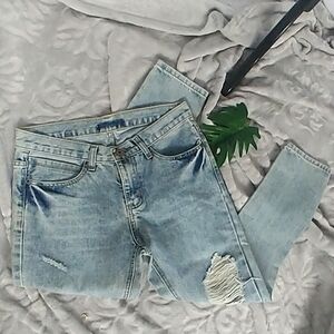 The Factory Korea Women's Distressed Jeans